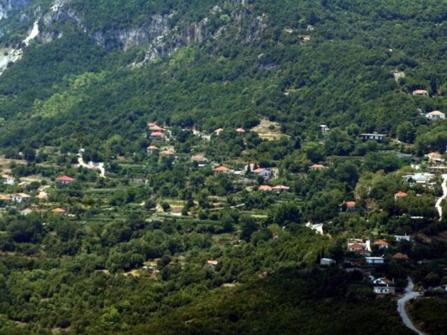 Αθαμανικά Όρη (Νεράιδα)