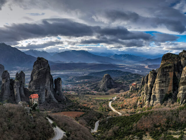 Αντιχάσια Όρη και Μετέωρα